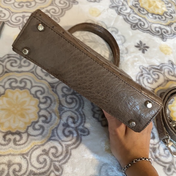 Ostrich leather small handbag and card holder. - Picture 7 of 16